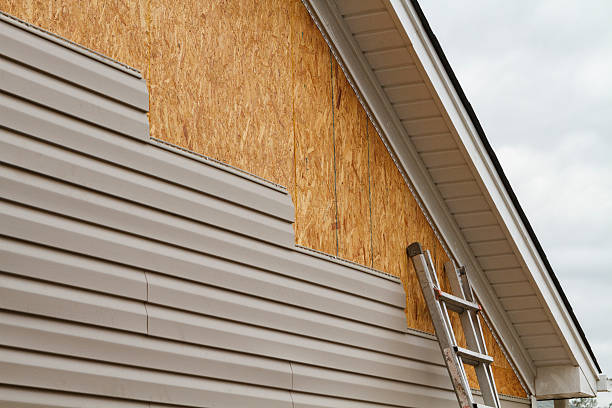 Professional Emergency Siding Repair technician working in Troutman, NC